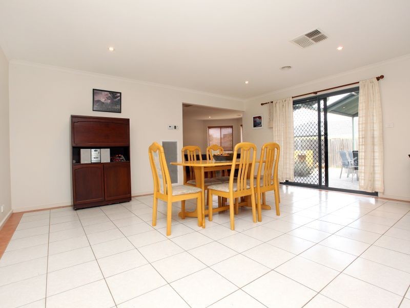 15 Paperbark Street, Banks ACT 2906