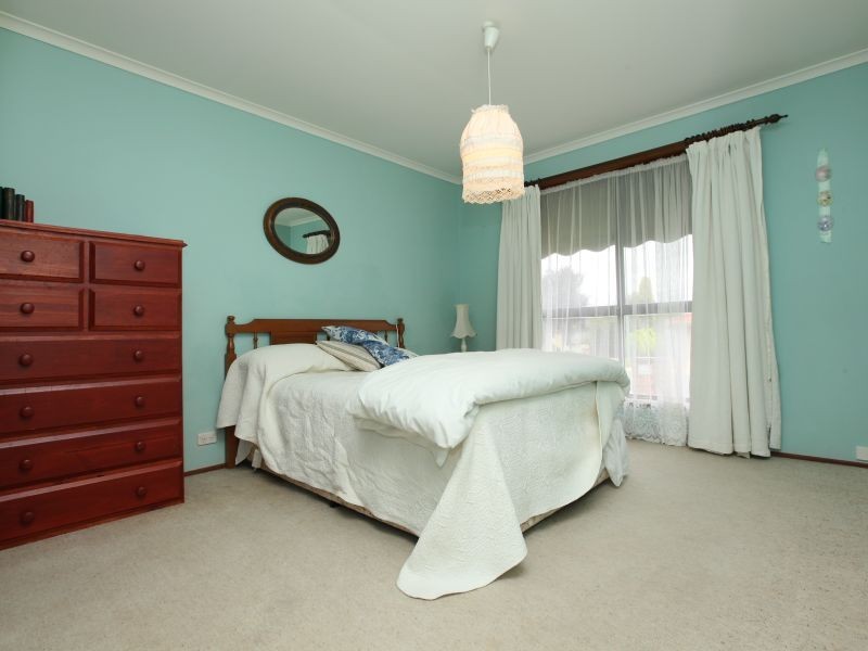 1 Clayton Place, Fadden ACT 2904