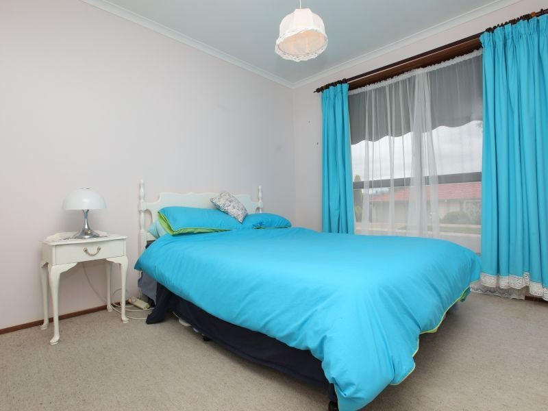 1 Clayton Place, Fadden ACT 2904