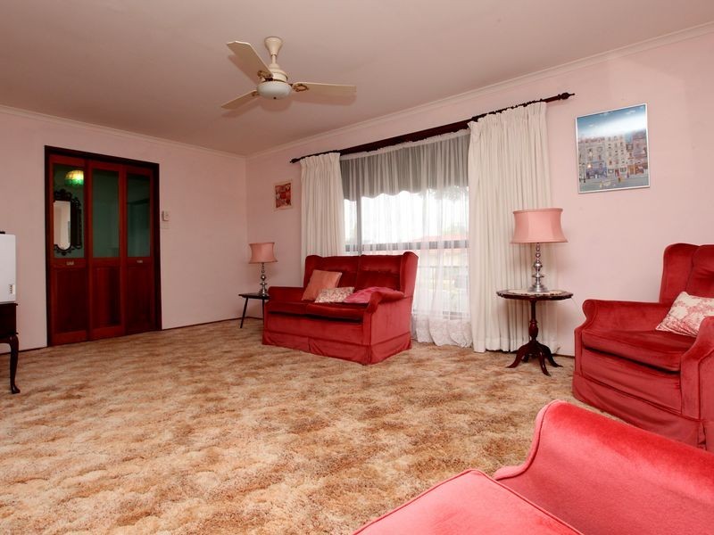 1 Clayton Place, Fadden ACT 2904