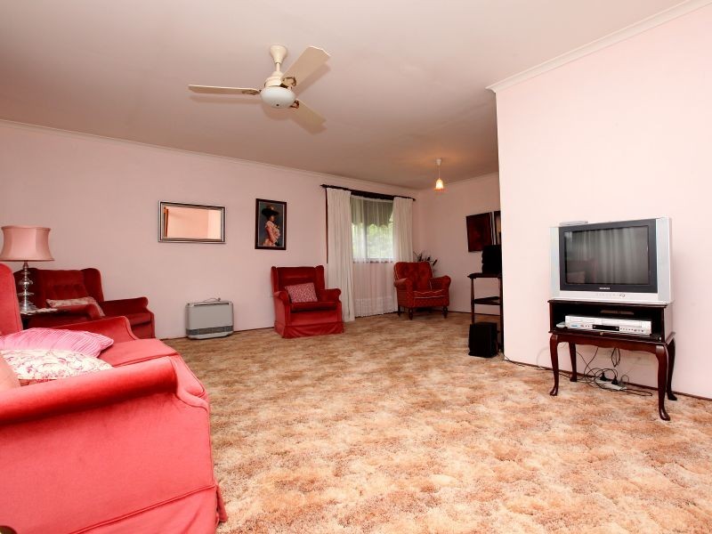 1 Clayton Place, Fadden ACT 2904