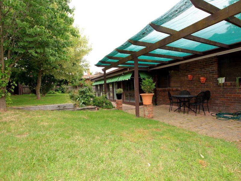 1 Clayton Place, Fadden ACT 2904