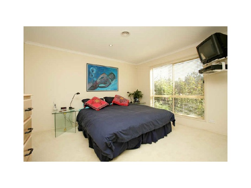 53 Oxenham Circuit, Gordon ACT 2906