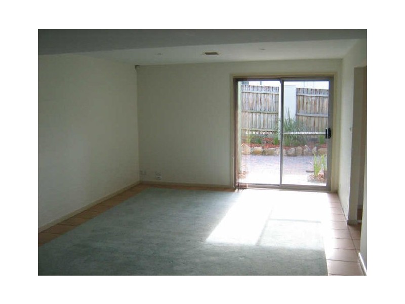 2/35 Tenison Woods Circuit, Bonython ACT 2905