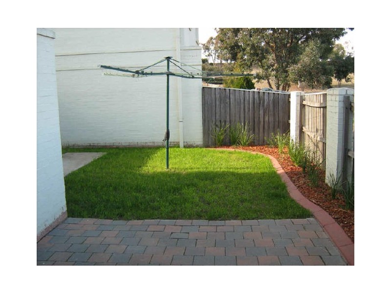 2/35 Tenison Woods Circuit, Bonython ACT 2905
