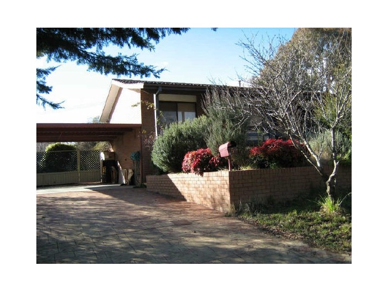 5 Moonbi Crescent, Isabella Plains ACT 2905