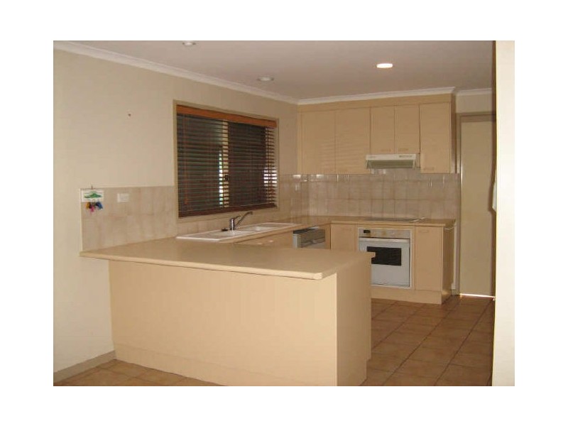 33 Hallstrom Circuit, Monash ACT 2904