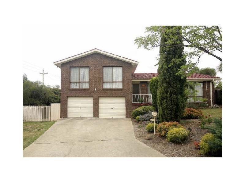 6 Neville Place, Gowrie ACT 2904