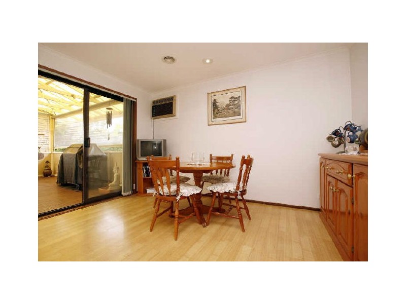6 Neville Place, Gowrie ACT 2904
