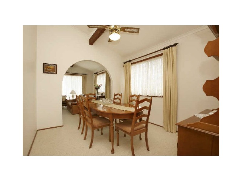 6 Neville Place, Gowrie ACT 2904