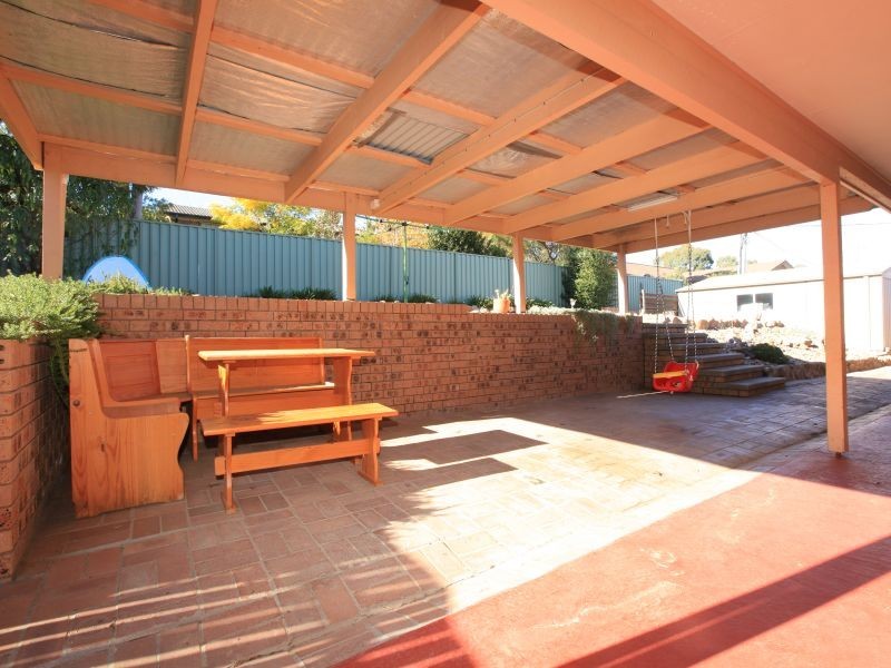 14 Cracknell Circuit, Monash ACT 2904