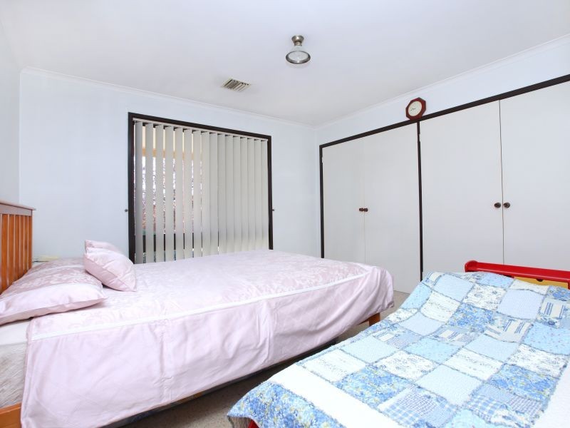 14 Cracknell Circuit, Monash ACT 2904