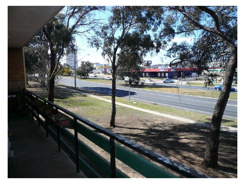 11/6 Maclaurin Crescent, Chifley ACT 2606
