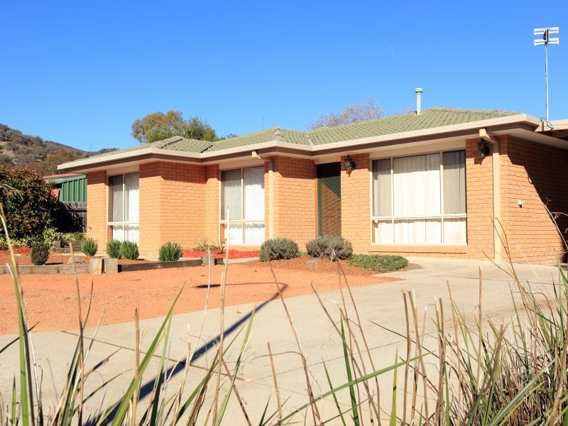 66 Ina Gregory Circuit, Conder ACT 2906