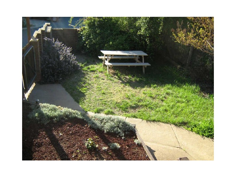 19 Hallen Close, Swinger Hill ACT 2606