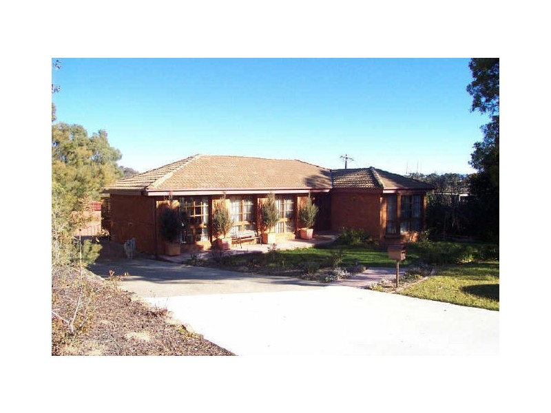 4 Oliff Place, Farrer ACT 2607