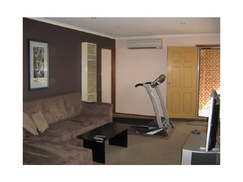 51 Mina Wylie Crescent, Gordon ACT 2906