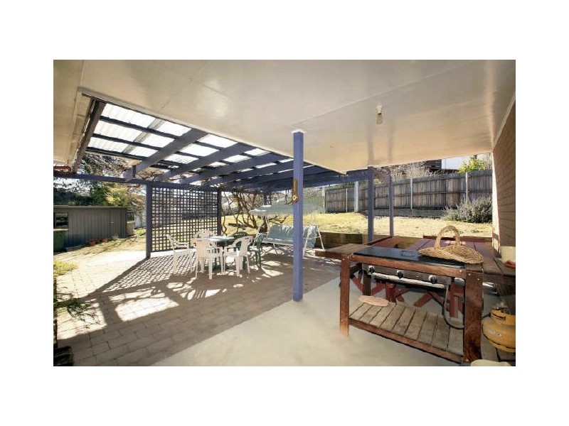5 Gay Place, Garran ACT 2605