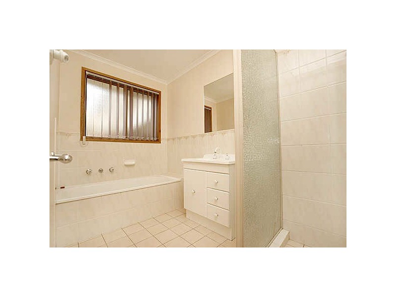 1 Stead Place, Banks ACT 2906