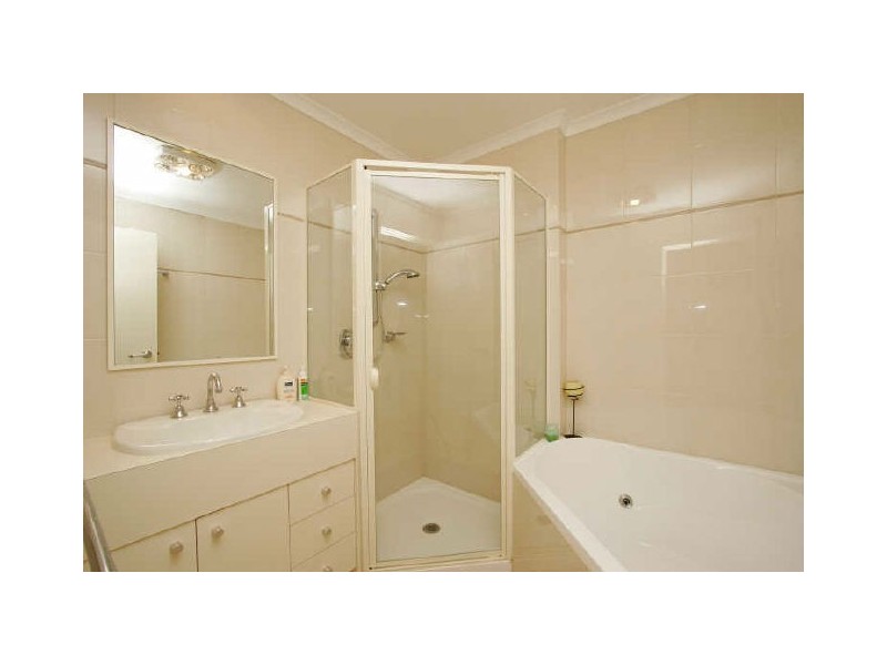 8 Habgood Place, Kambah ACT 2902