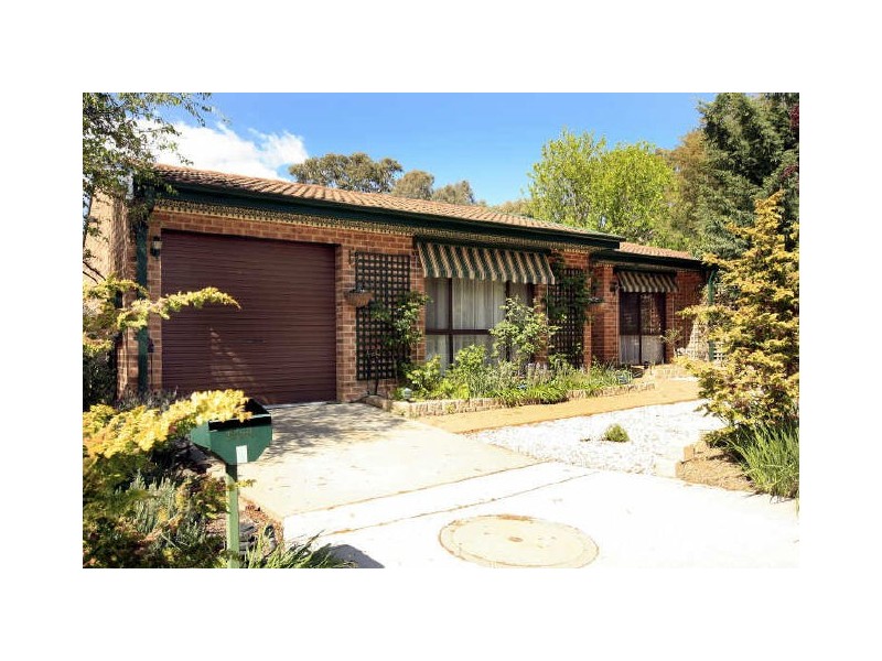 4 Mathews Place, Banks ACT 2906