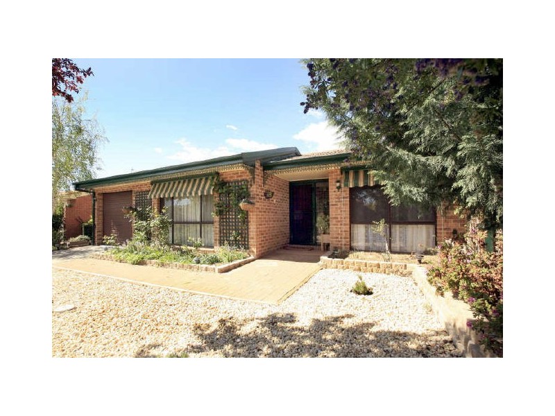 4 Mathews Place, Banks ACT 2906