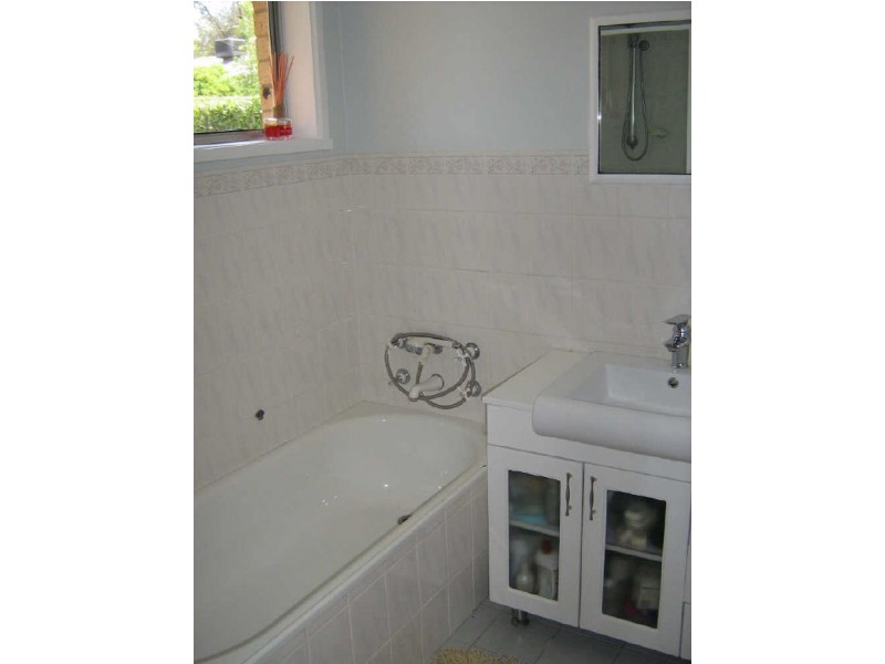 5 Myers Place, Kambah ACT 2902