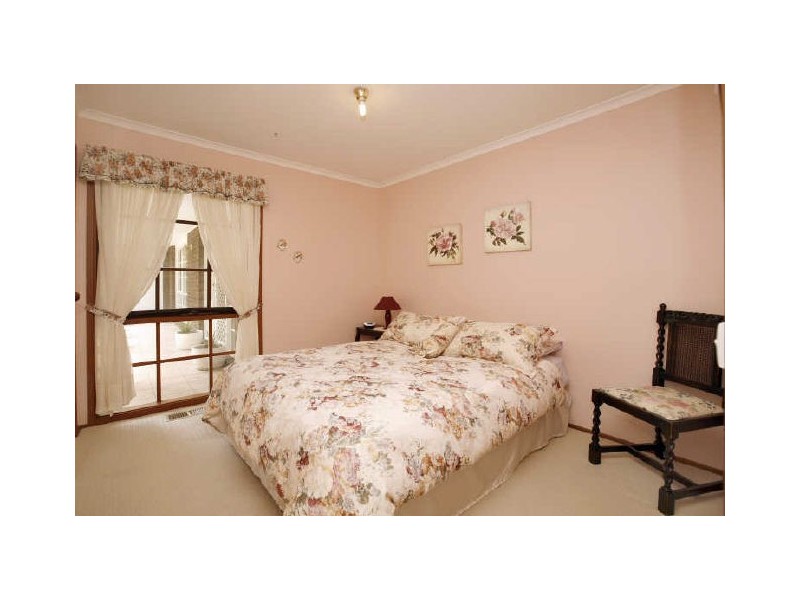 3 Meston Place, Fadden ACT 2904