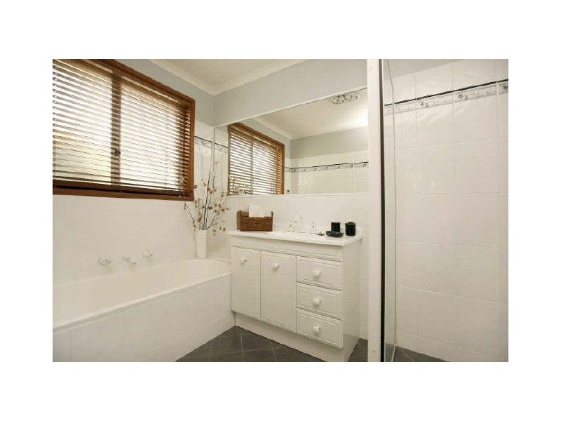 3 Meston Place, Fadden ACT 2904