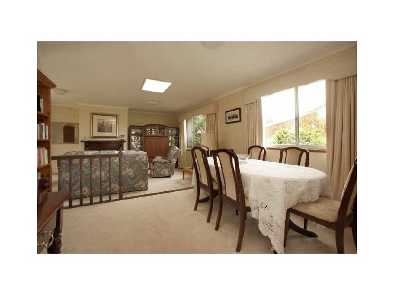 3 Meston Place, Fadden ACT 2904