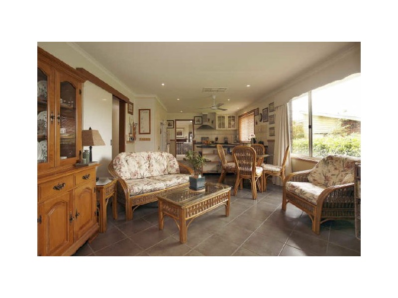 3 Meston Place, Fadden ACT 2904