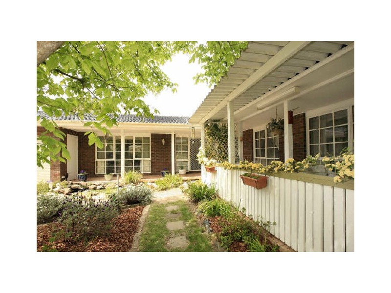 3 Meston Place, Fadden ACT 2904