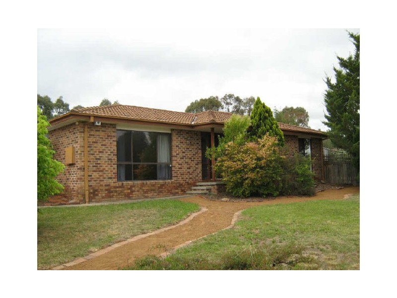 4 Docker Place, Kambah ACT 2902
