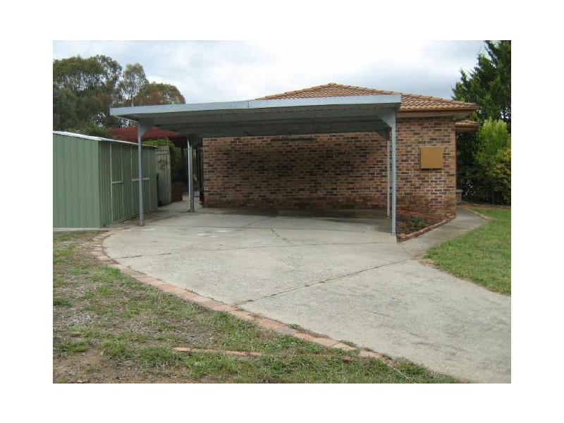 4 Docker Place, Kambah ACT 2902