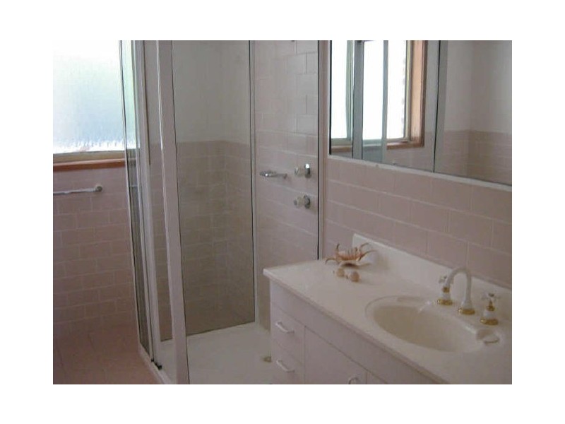 1 Tatchell Place, Calwell ACT 2905