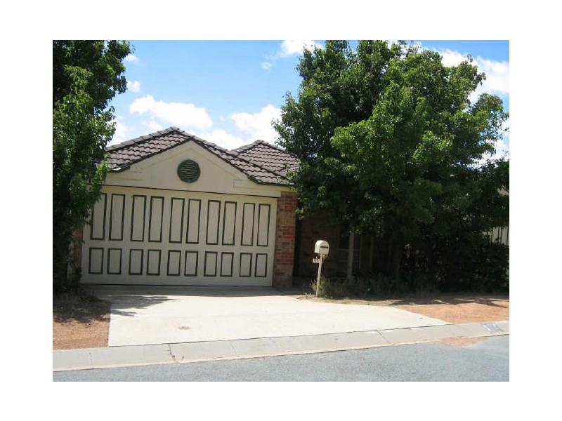 17 Grounds Crescent, Greenway ACT 2900