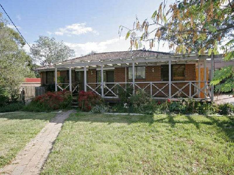 1 Crichton Crescent, Kambah ACT 2902