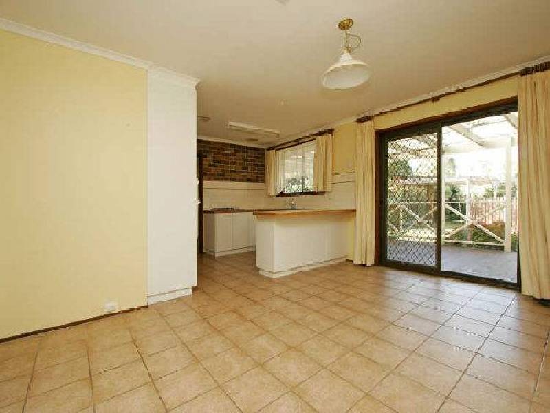 1 Crichton Crescent, Kambah ACT 2902