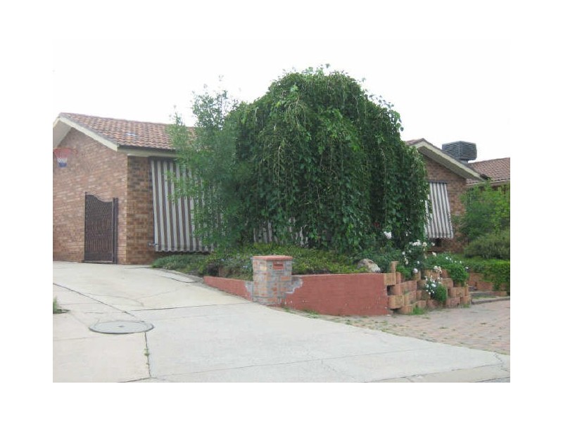 5 Leibnitz Place, Isabella Plains ACT 2905