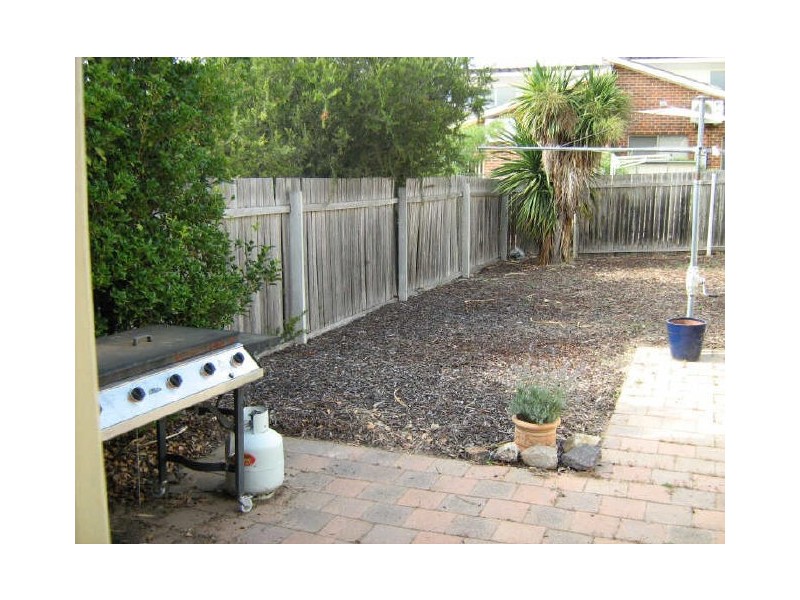 4/48 Florence Taylor Crescent, Greenway ACT 2900