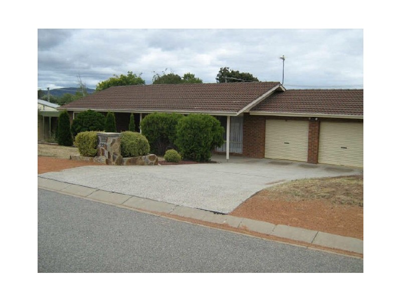 22 Leibnitz Place, Isabella Plains ACT 2905