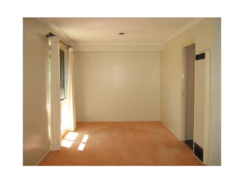 2 Shirra Close, Monash ACT 2904