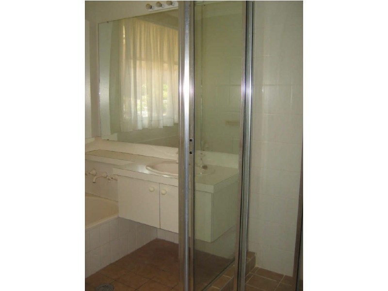 2 Shirra Close, Monash ACT 2904