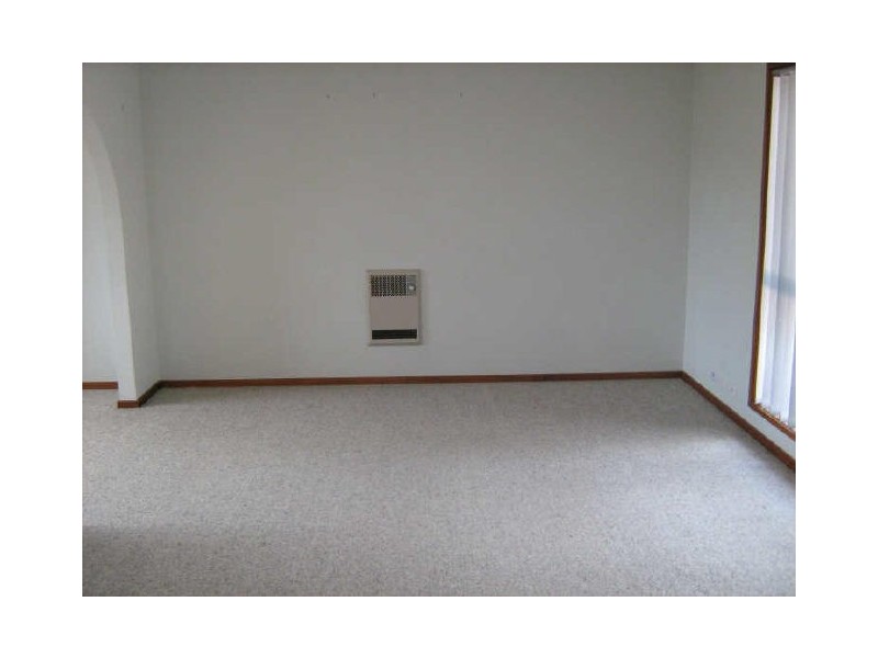 30 Benson Crescent, Calwell ACT 2905