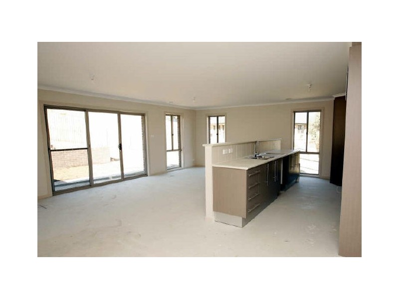 25 Wittunga Crescent, Banks ACT 2906