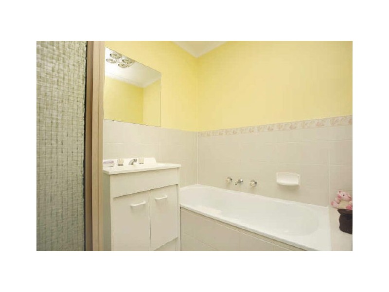 21 Charleston Street, Monash ACT 2904