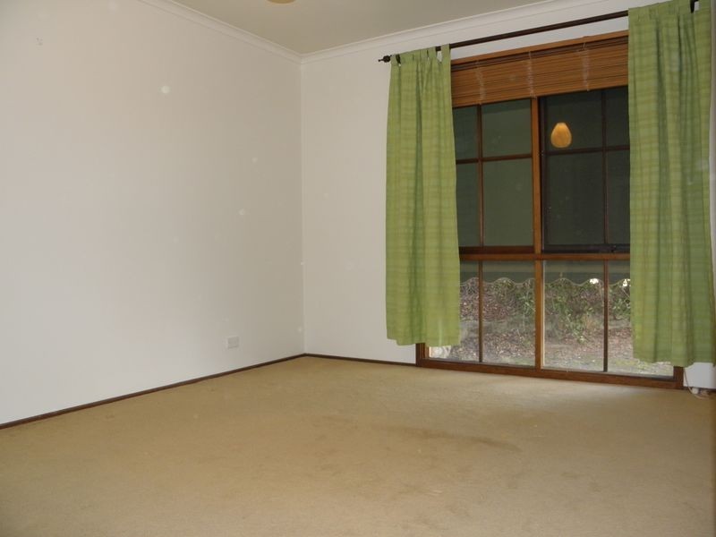 10 Bouchard Place, Fadden ACT 2904