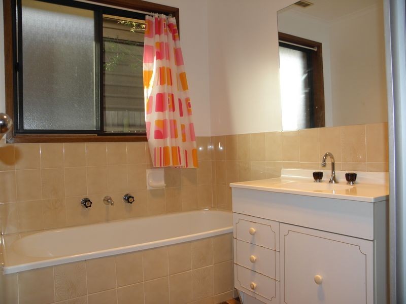 10 Bouchard Place, Fadden ACT 2904