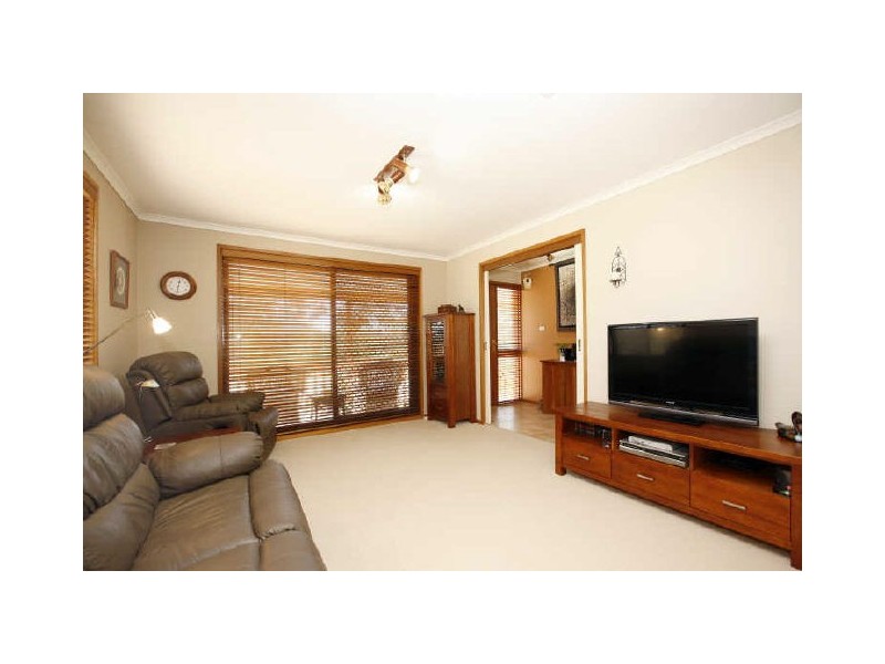 1 Clutterbuck Crescent, Oxley ACT 2903