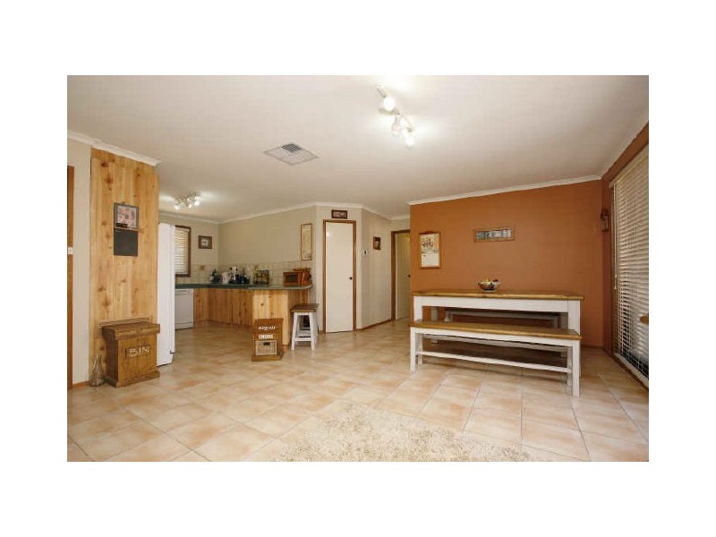 1 Clutterbuck Crescent, Oxley ACT 2903